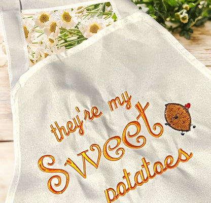 Mommy and Me Holiday Apron Set