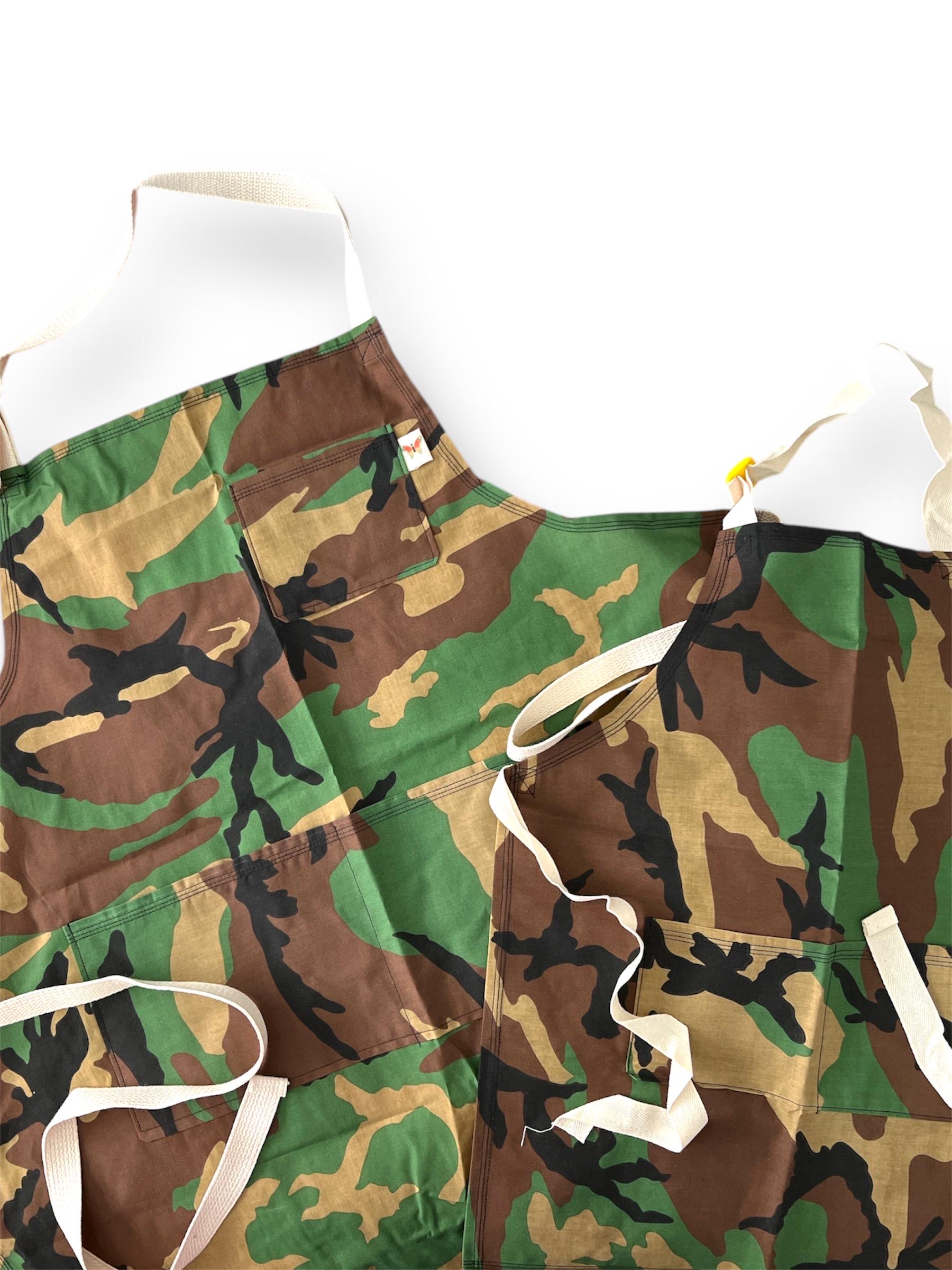 Handmade Camouflage Personalized Mommy and Me Apron Set, Personalized Embroidery, 100% Cotton Aprons, BBQ Party Gift Set